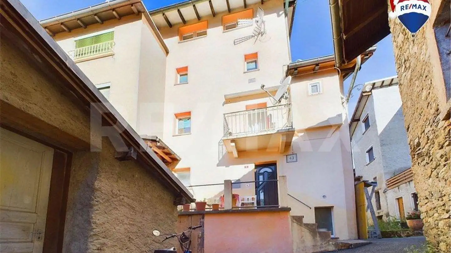 Furnished apartment for sale - 6939 Arosio