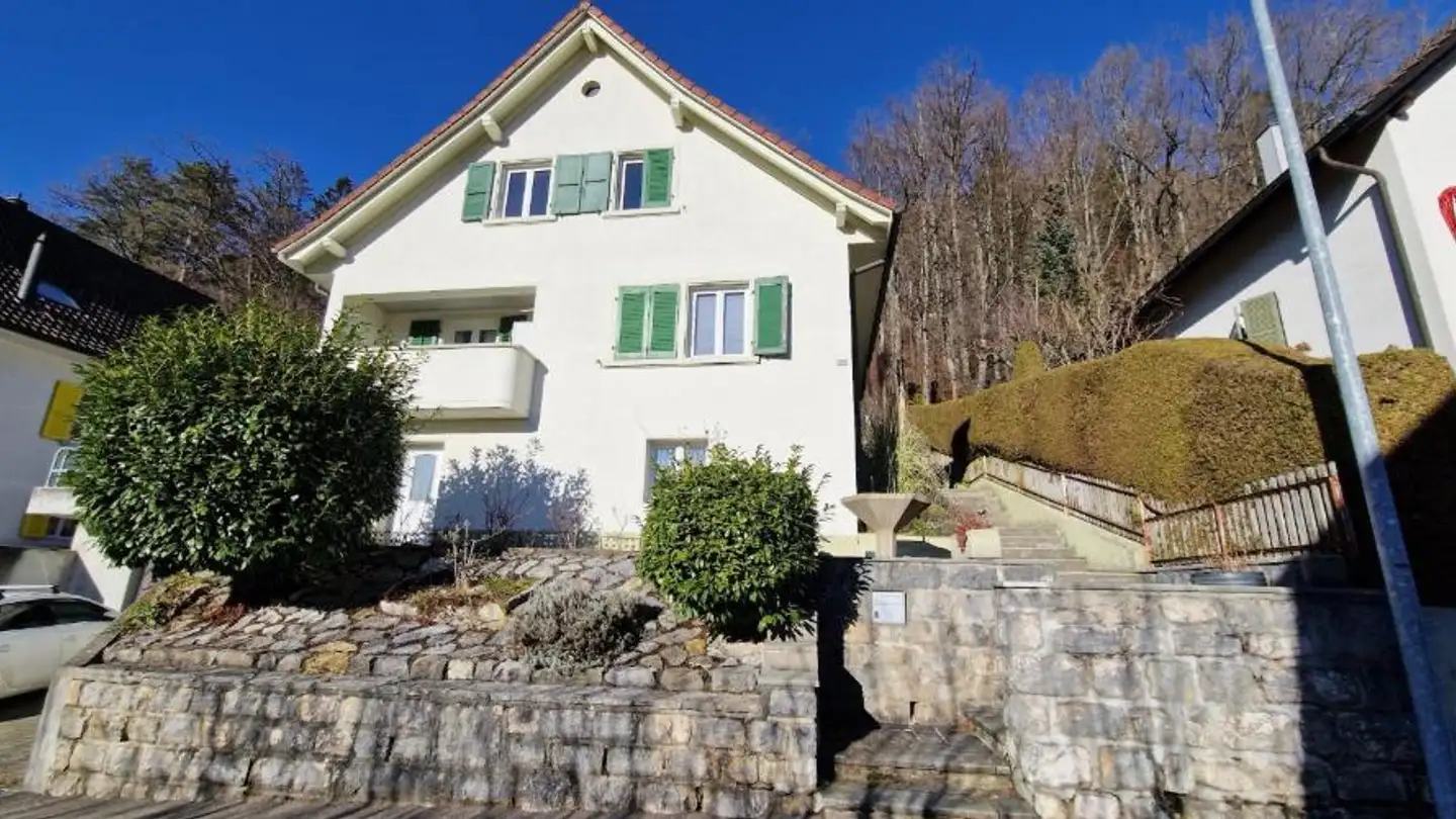 Single house for sale - 2740 Moutier - Photo 3