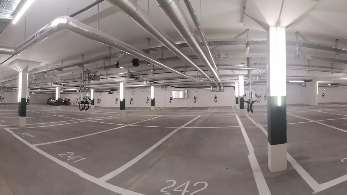 Single garage for rent - Leutschenbachstrasse 46, 8050 Zürich
