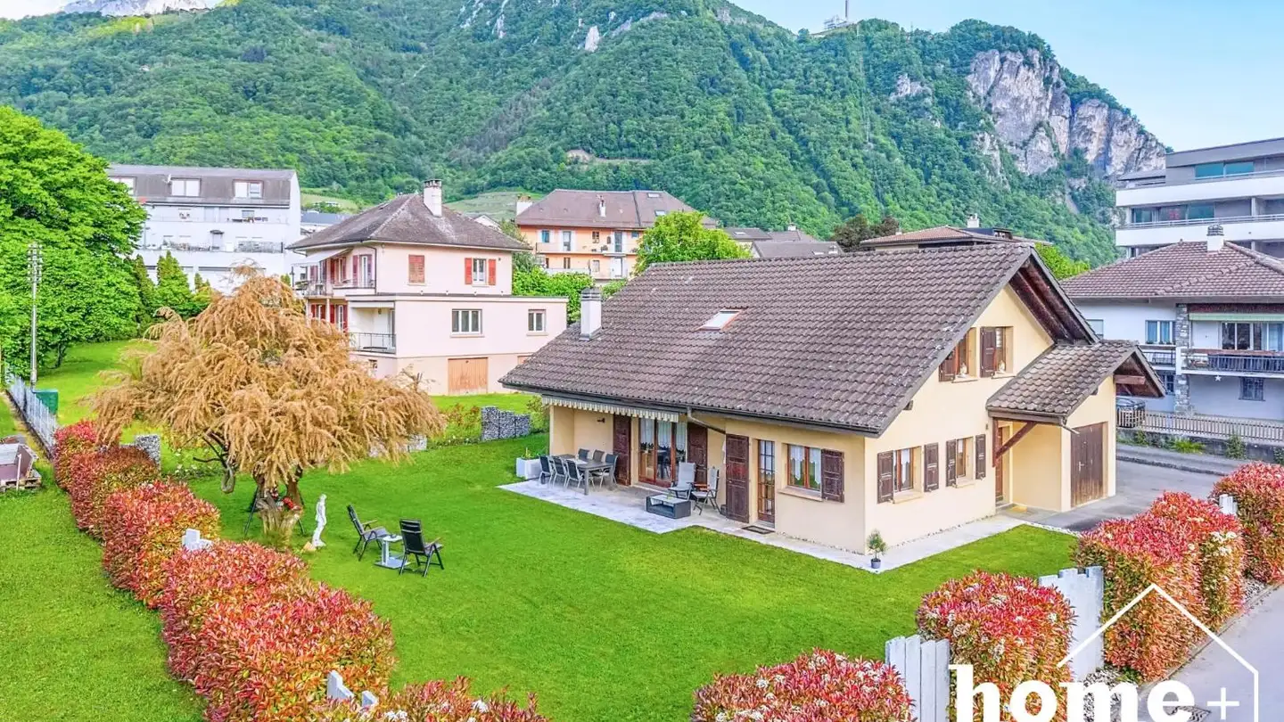 Single house for sale - 1896 Miex