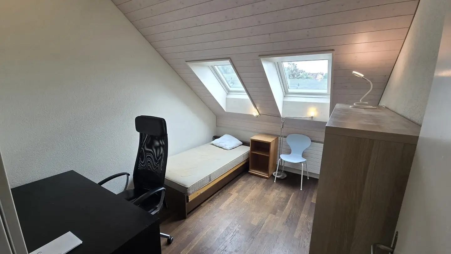 Chambre à louer - Lanzrainstrasse 10, 8102 Oberengstringen