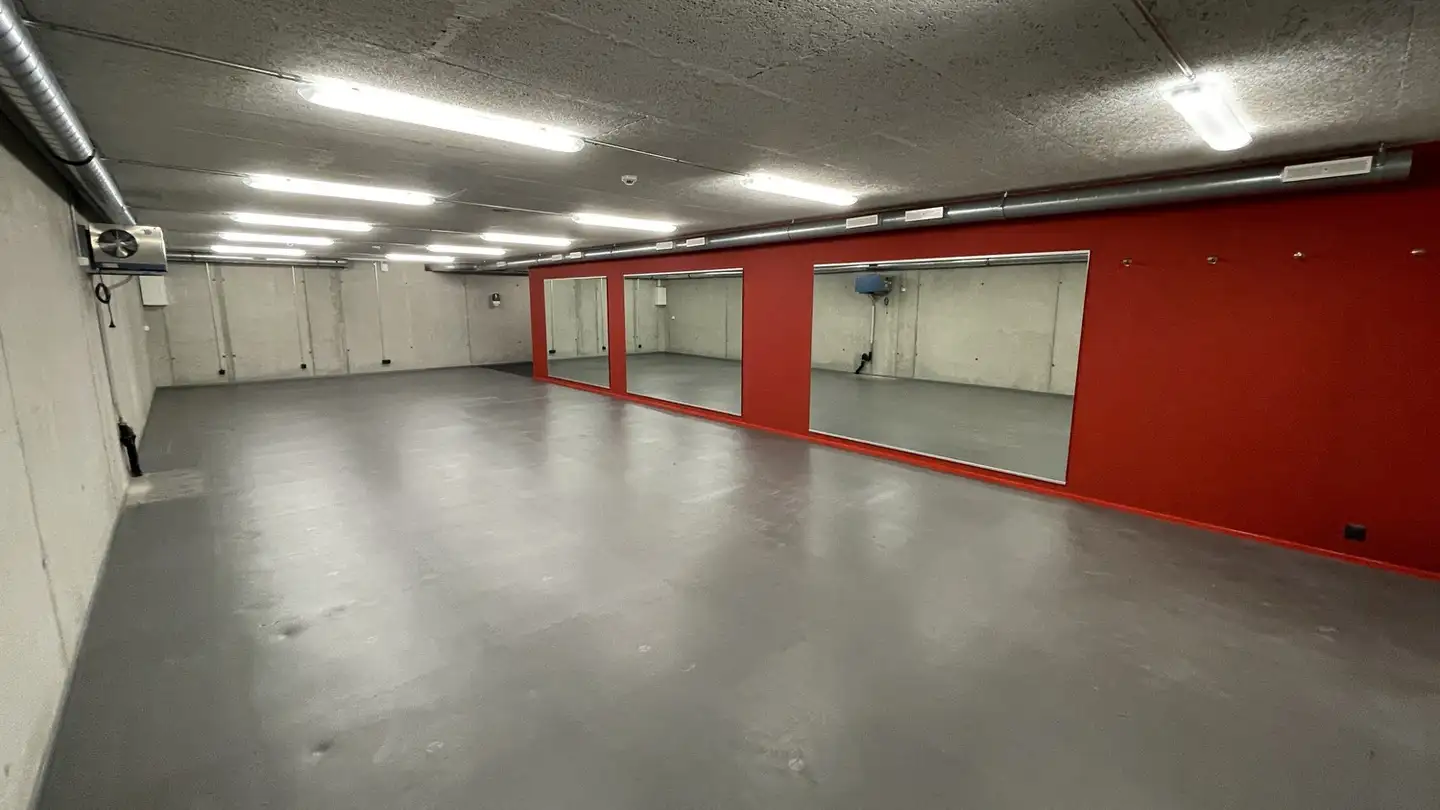 Storage space for rent - Bahnhofstrasse 1, 8852 Altendorf - Photo 2