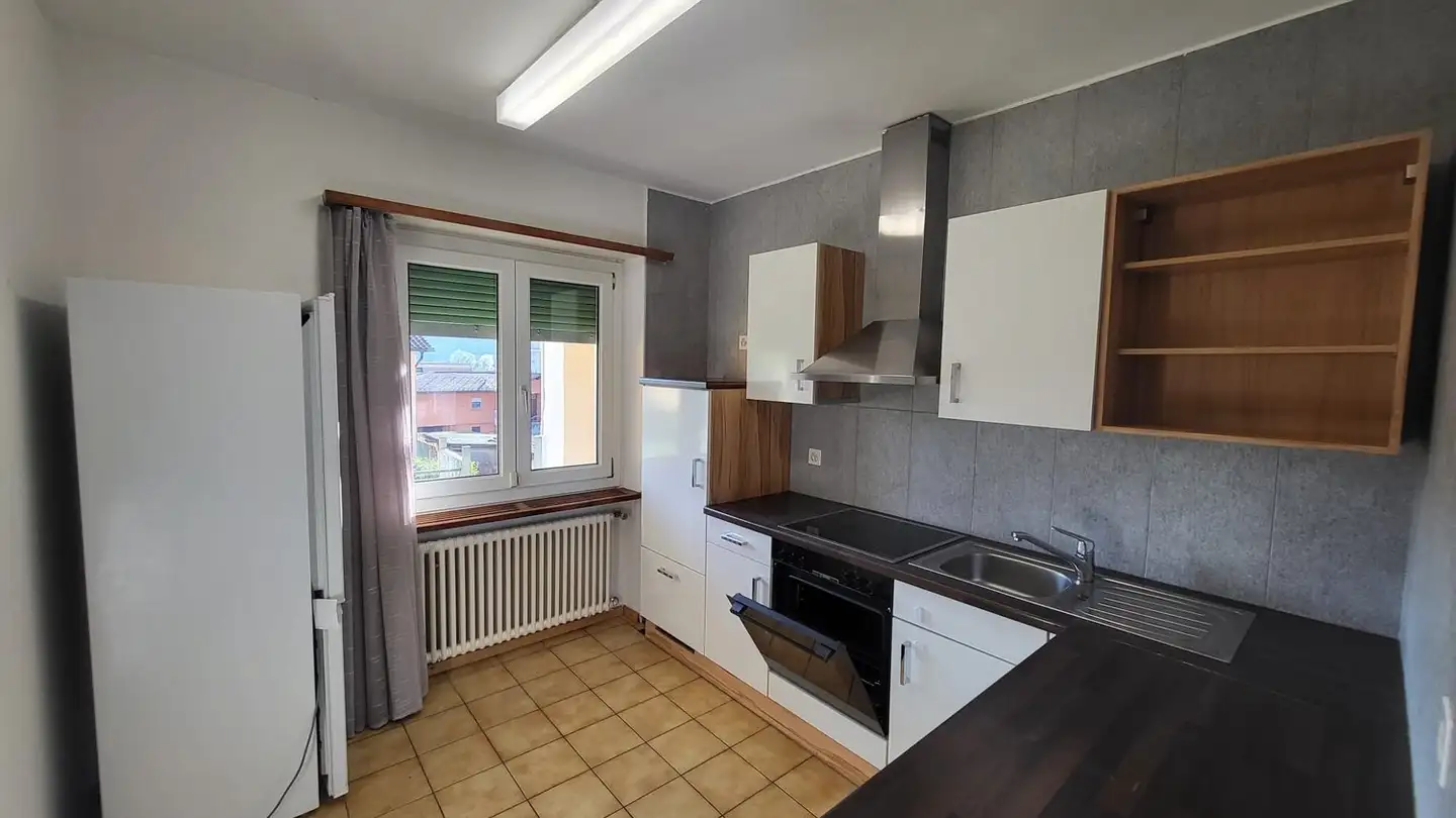 Appartement à louer - 6517 Arbedo - Photo 2