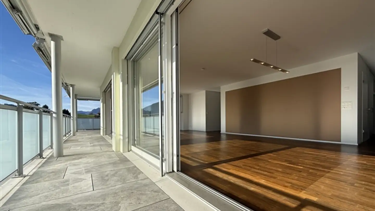 Stepped apartment for rent - 6353 Weggis - Photo 2