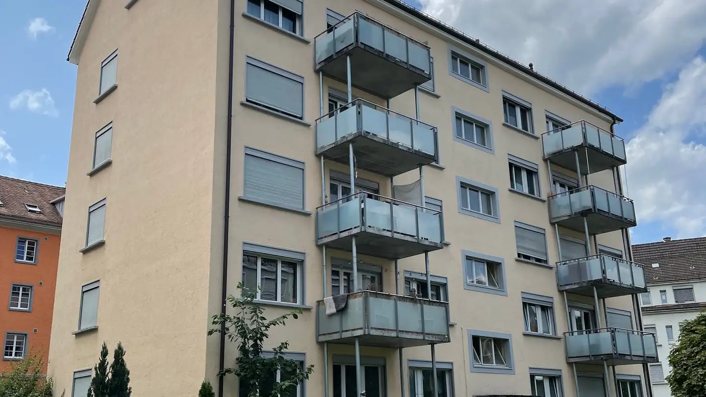 Parkplatz im Freien mieten - Bertastrasse 91, 8003 Zürich