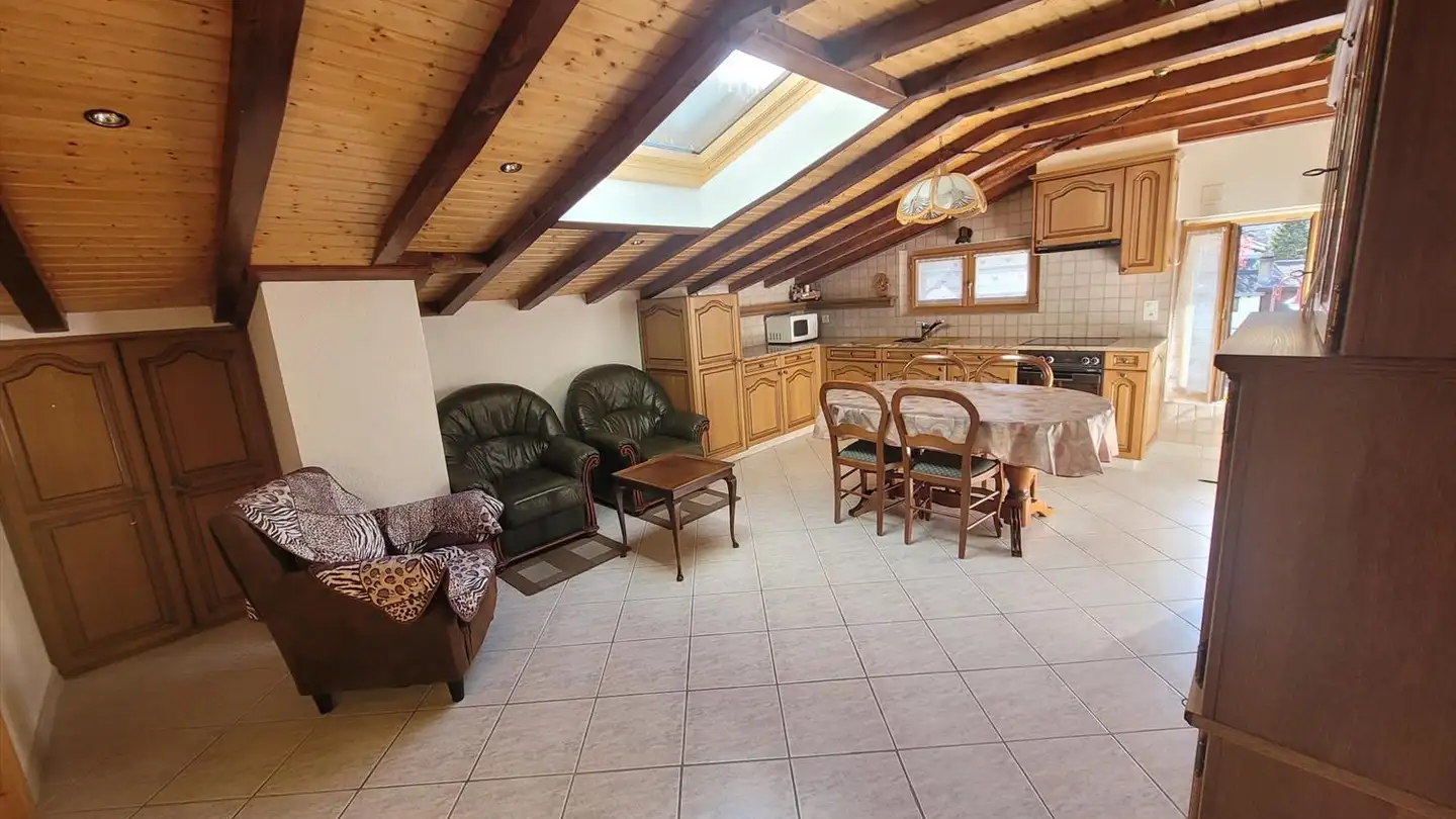 Attique à louer - 1946 Bourg-St-Pierre