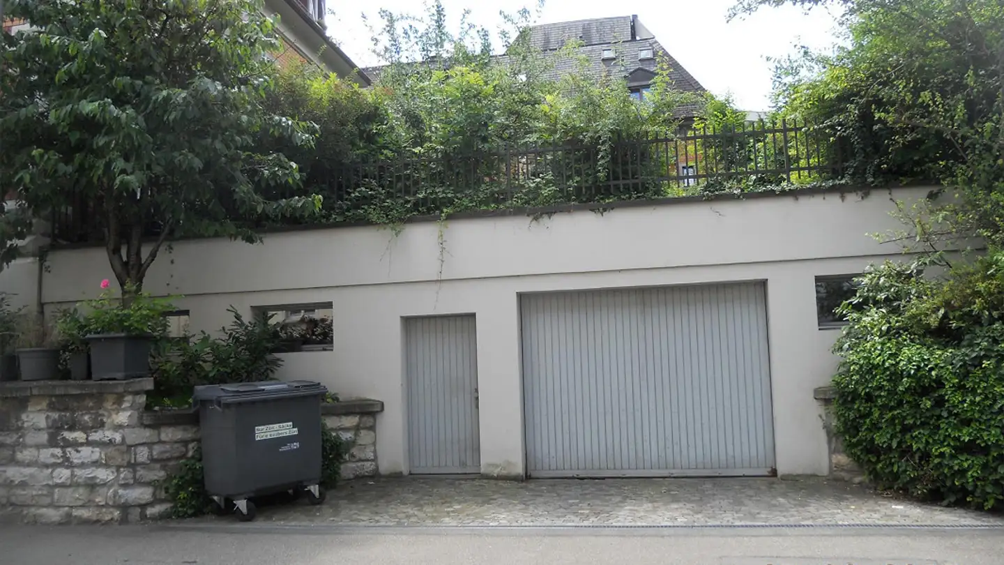 Place de parking souterraine à louer - Gubelhangstrasse 9, 8050 Zürich