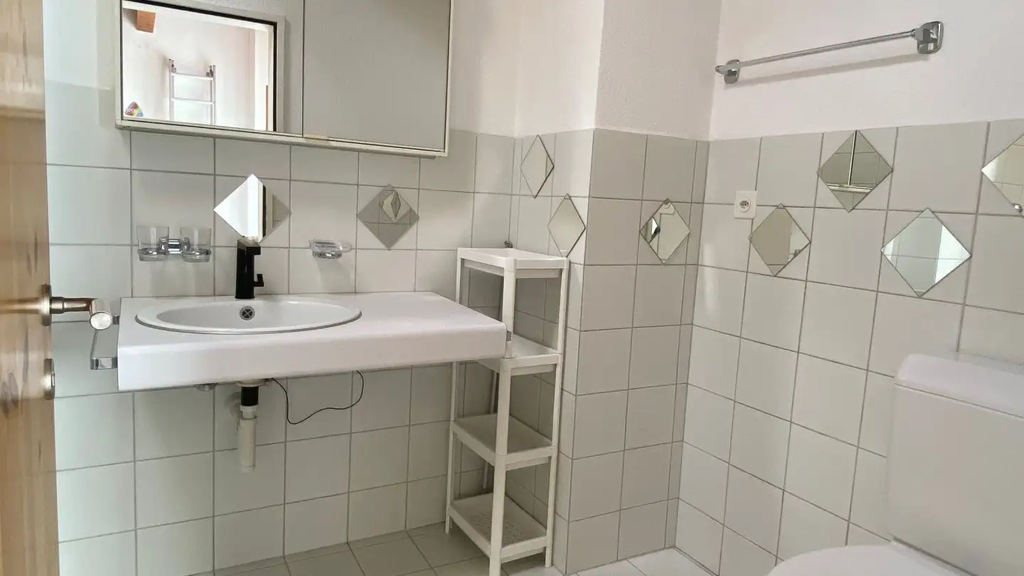 Appartement meublé à louer - Dorfstrasse 4, 7074 Malix - Photo 2