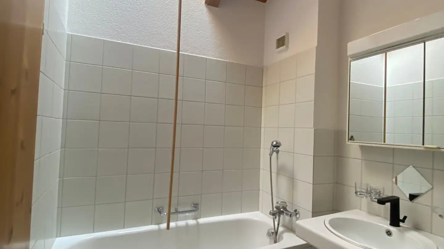 Appartement meublé à louer - Dorfstrasse 4, 7074 Malix - Photo 3