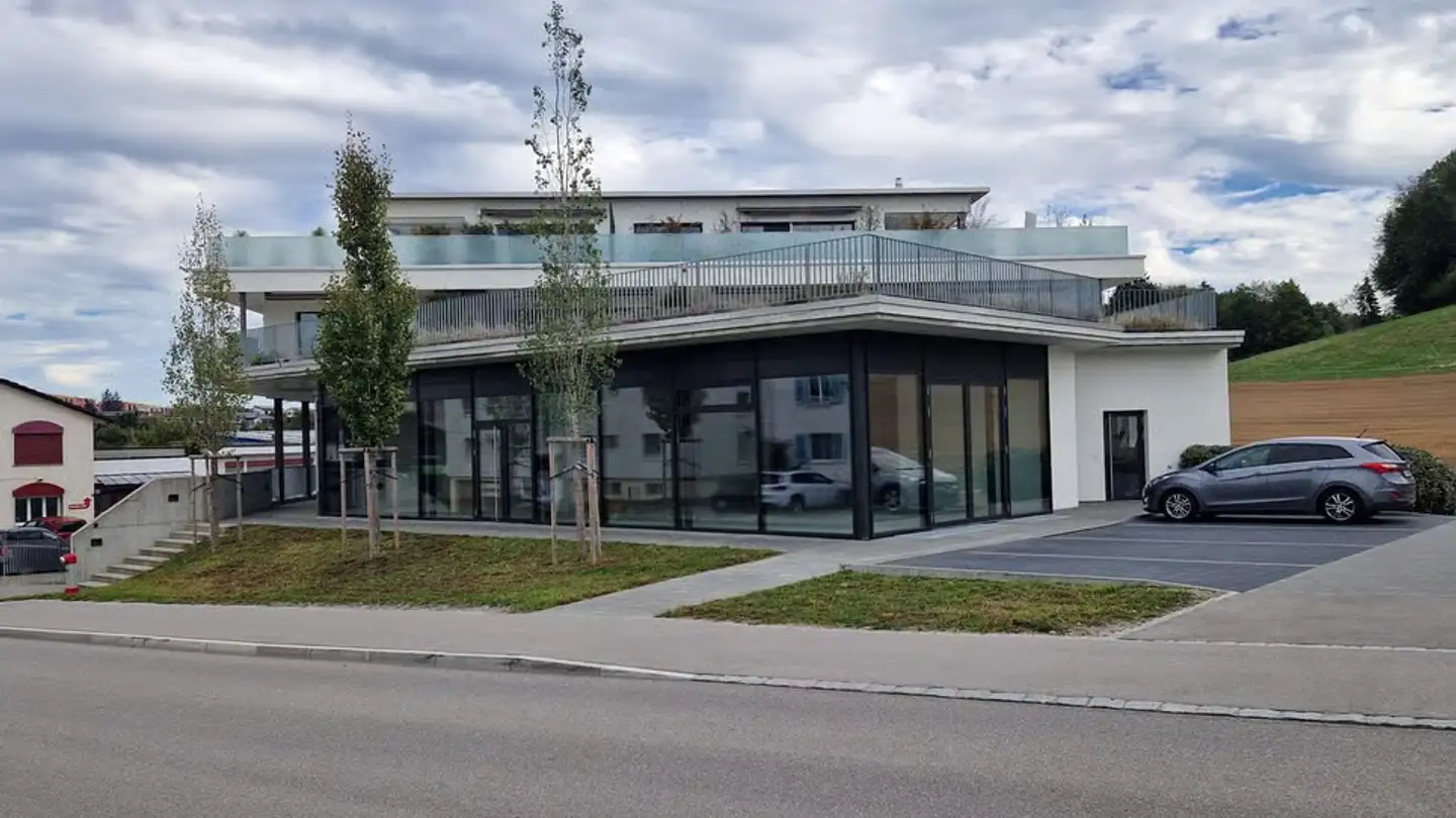 Gewerbe mieten - Bahnhofstrasse 30, 3185 Schmitten FR