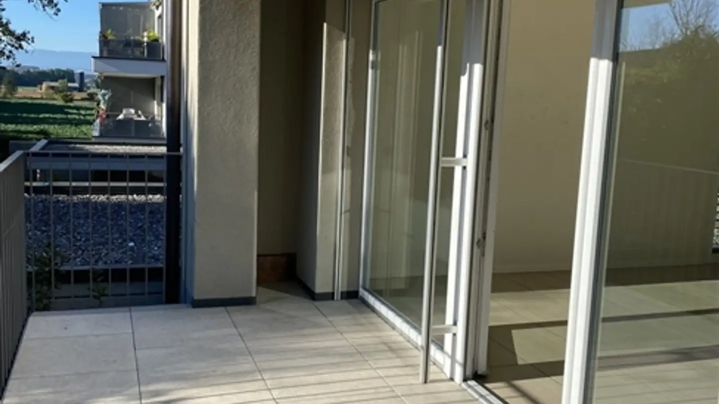 Appartement à louer - Grand-Rhain 64, 1564 Domdidier - Photo 2