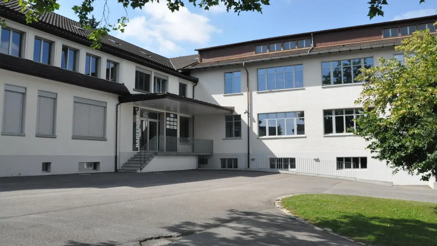 Gewerbe mieten - Harfenberg 2, 9533 Kirchberg SG