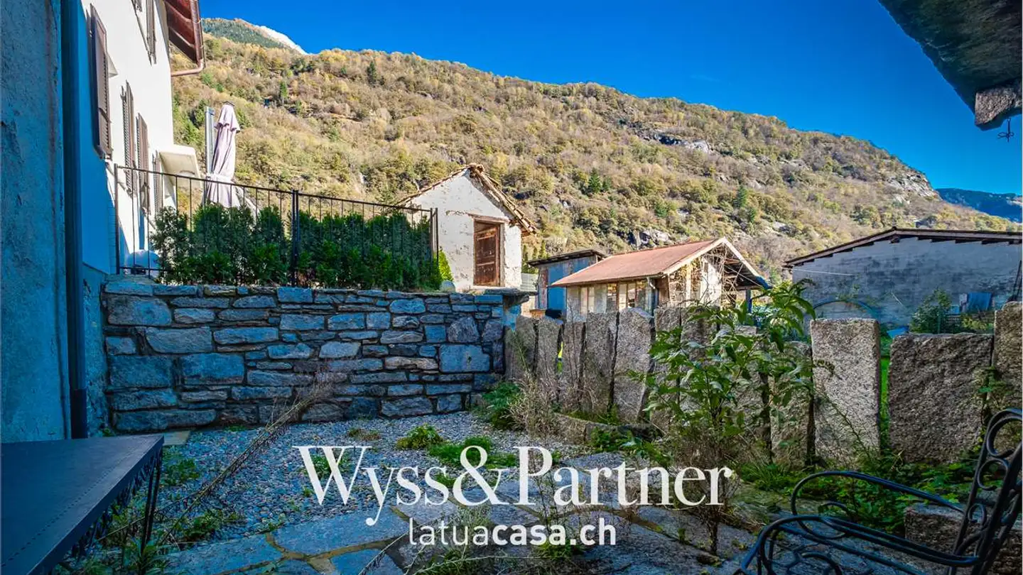 Mehrfamilienhaus kaufen - 6705 Cresciano