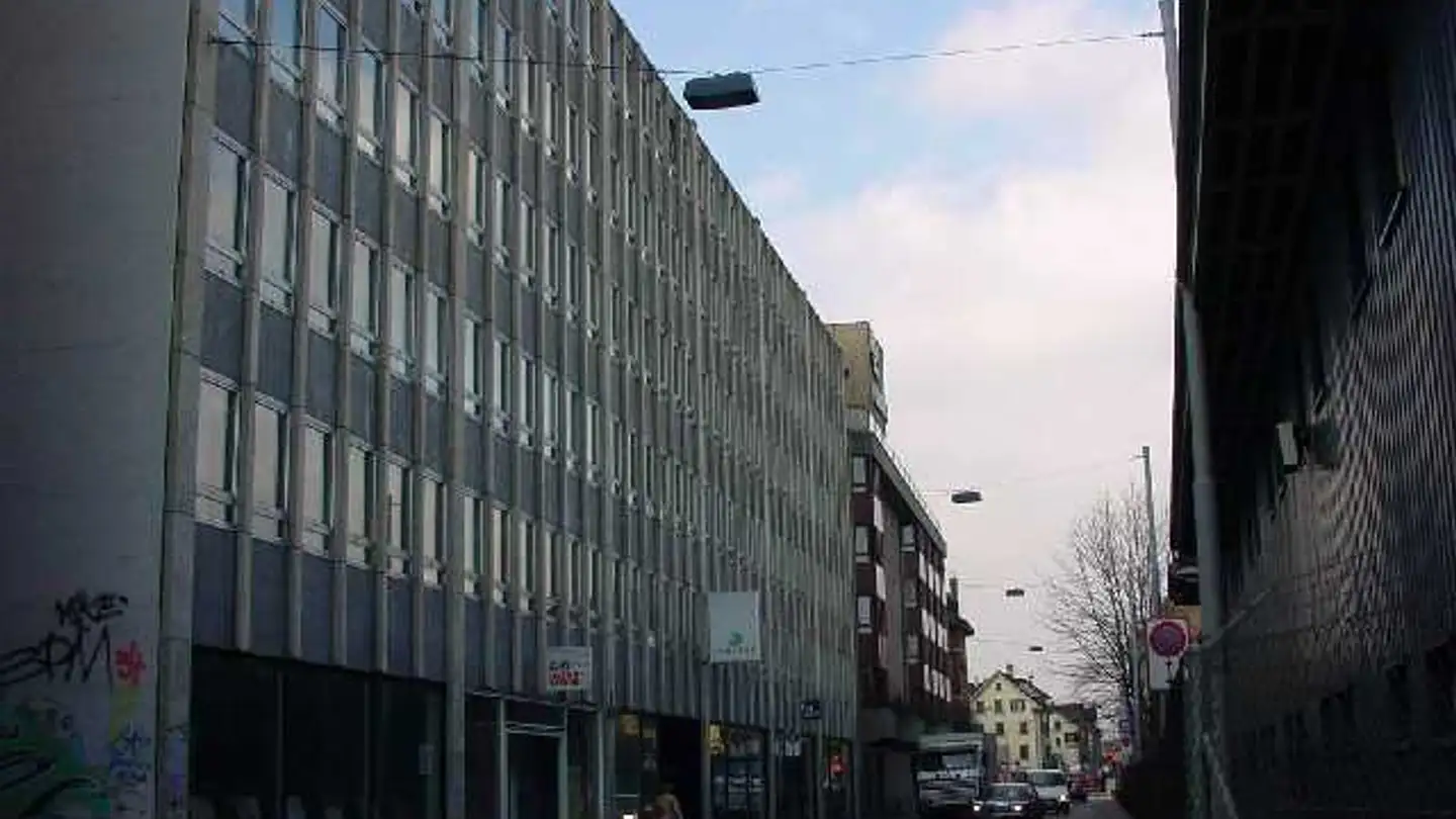 Indoor motorbike parking space for rent - Lagerstrasse, 8004 Zürich