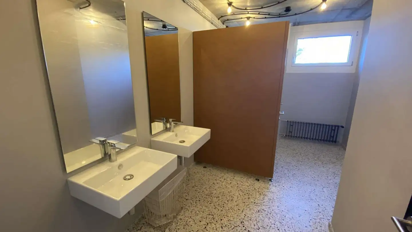 Bürofläche mieten - Muttenzerstrasse 143, 4133 Pratteln - Foto 2