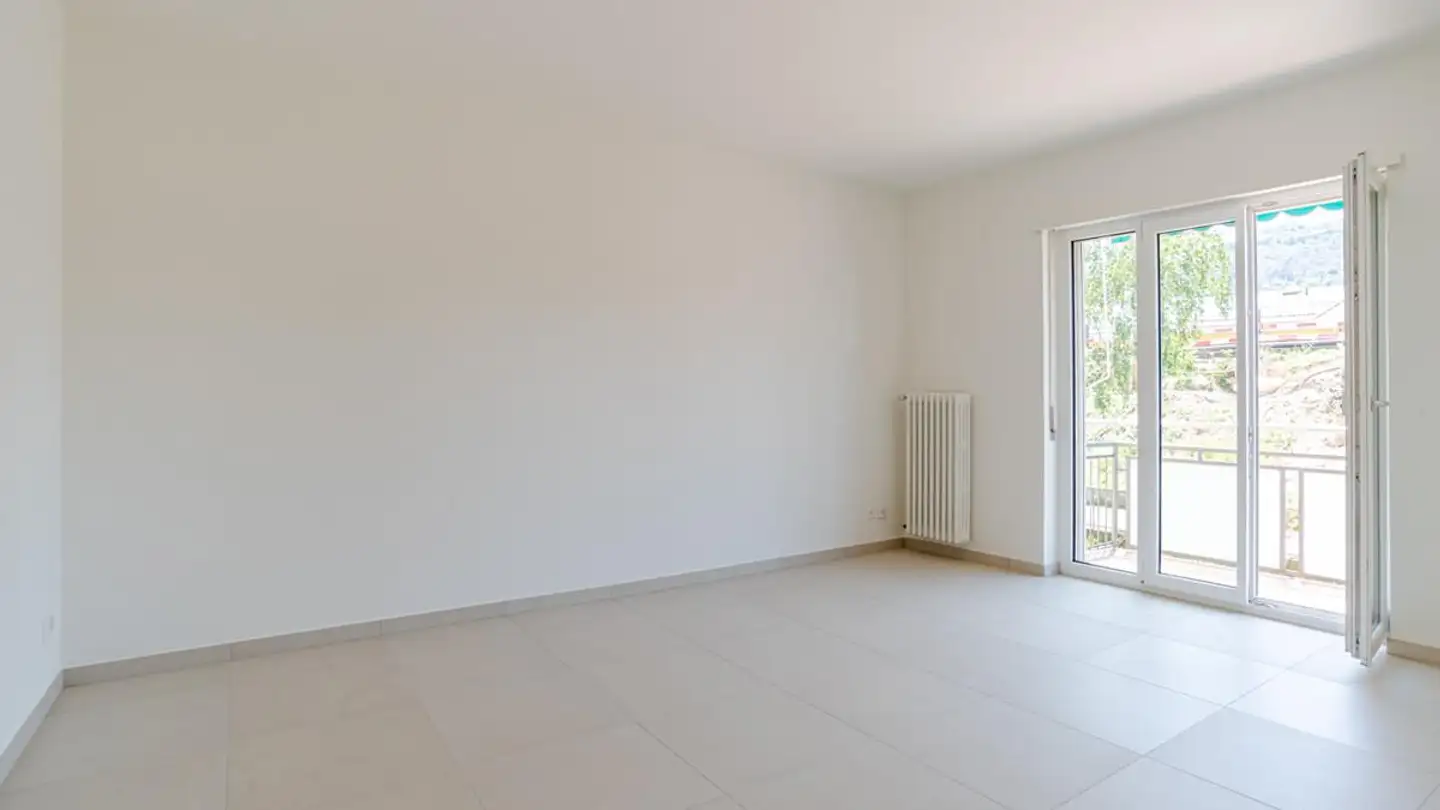 Appartement à louer - Via Magazzini Generali 5, 6828 Balerna