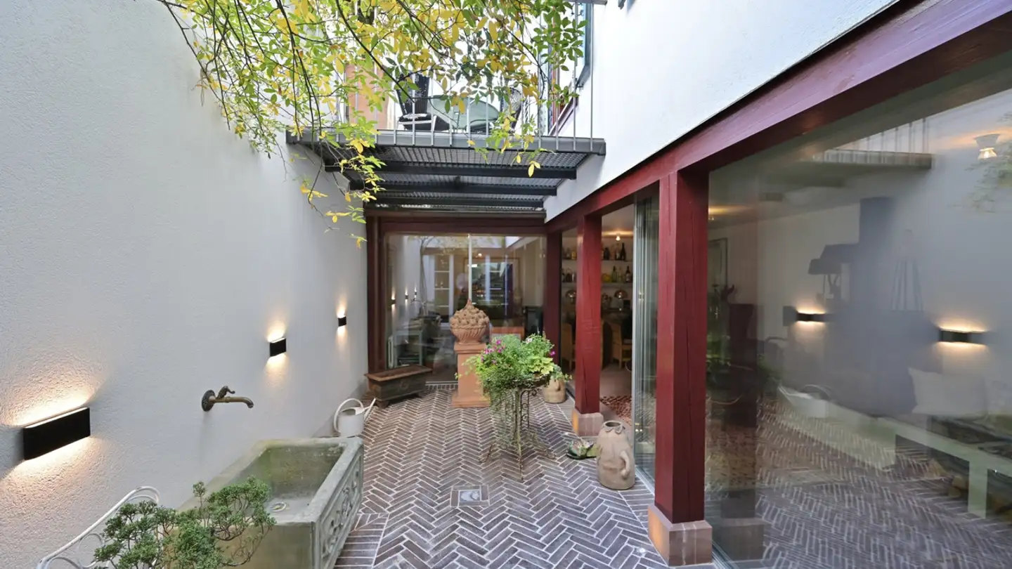 Single house for rent - Petersplatz 5, 4051 Basel