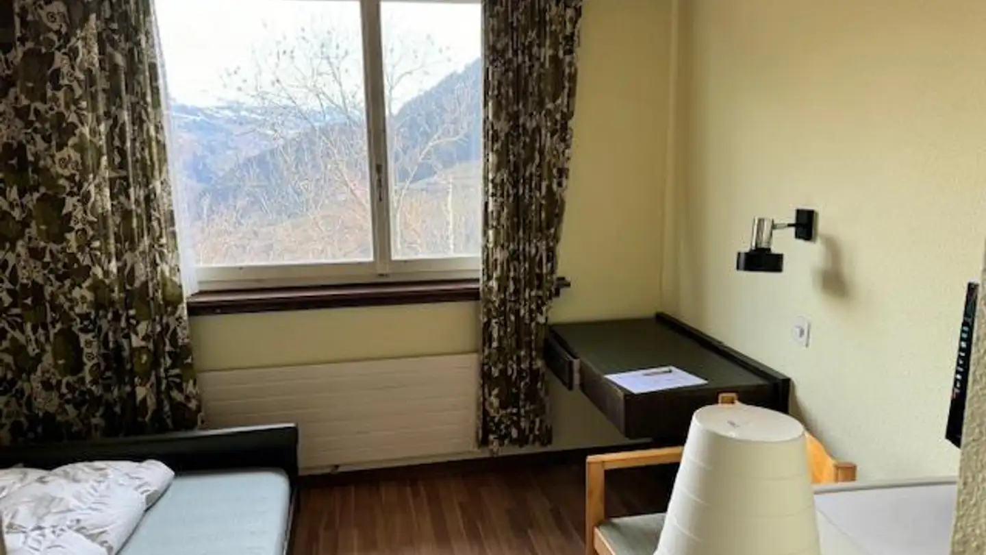 Appartement meublé à louer - Hauptstrasse 4, 7074 Malix - Photo 3