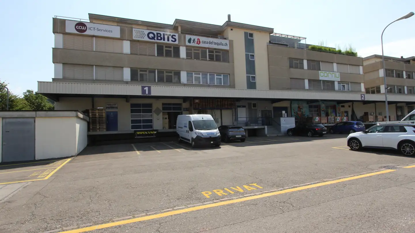 Bürofläche mieten - Industriestrasse 18, 8424 Embrach