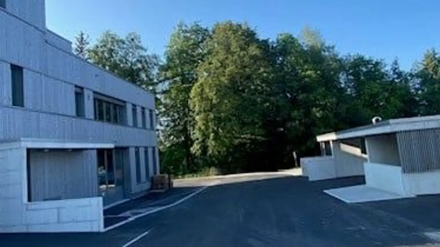 Parcheggio sotterraneo in affitto - Tobelstrasse 10, 8345 Adetswil