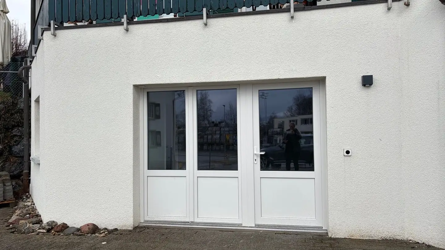 Gewerbe mieten - Eichwisstrasse 68, 8634 Hombrechtikon