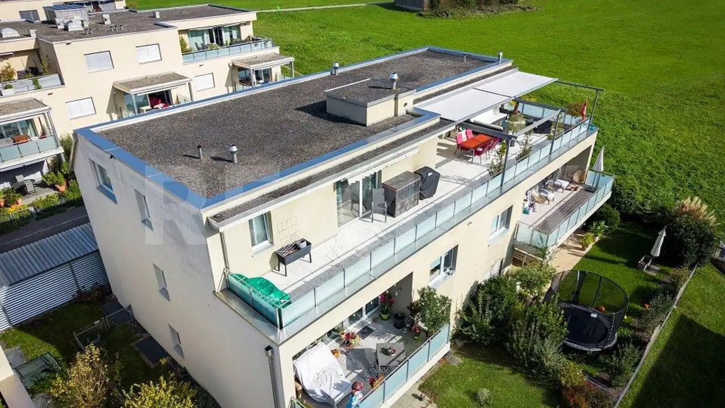 Attique à vendre - 8192 Glattfelden