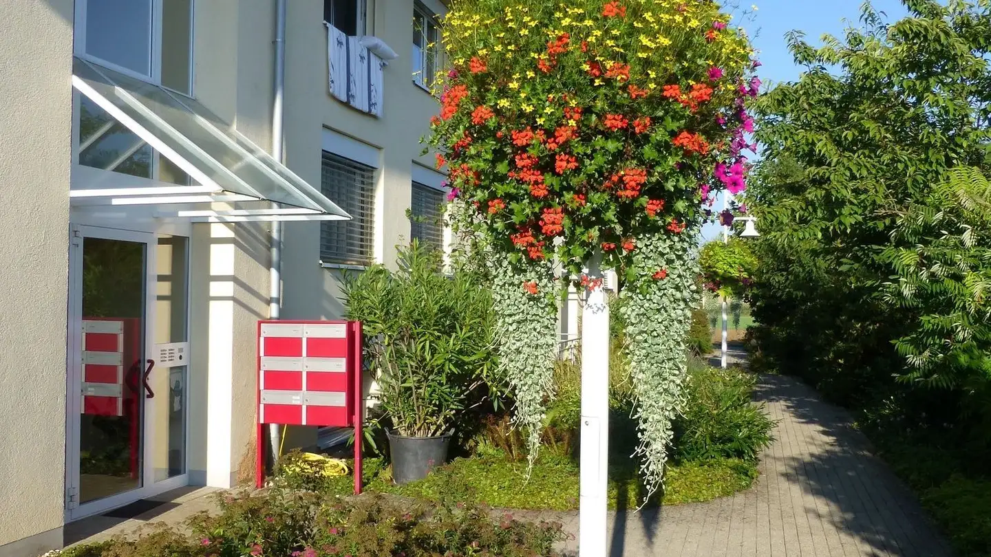 Dachgeschosswohnung mieten - Landskronweg 24, 4107 Ettingen