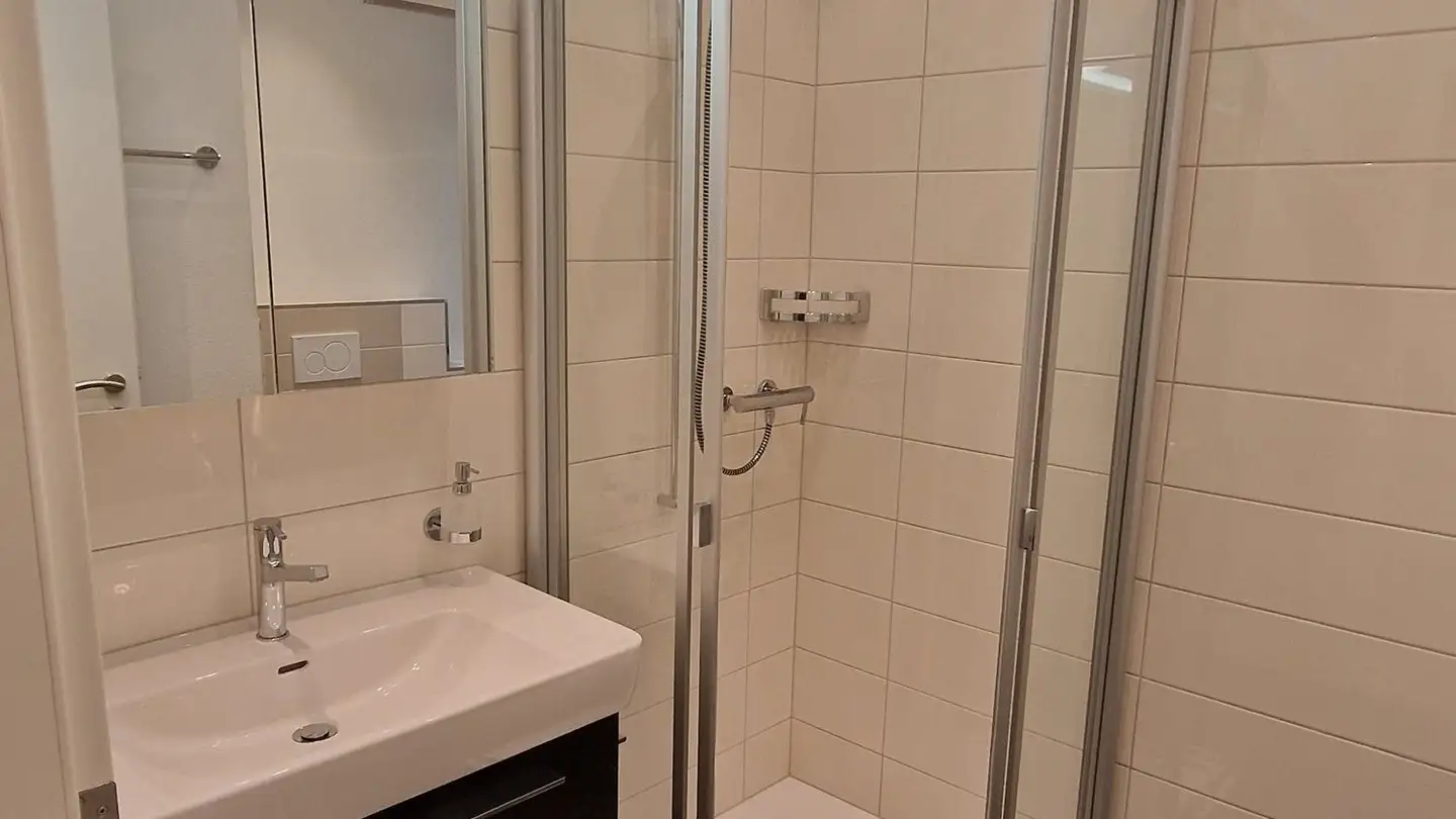 Appartamento in affitto - Oberdorfstrasse 1, 8750 Riedern - Photo 3