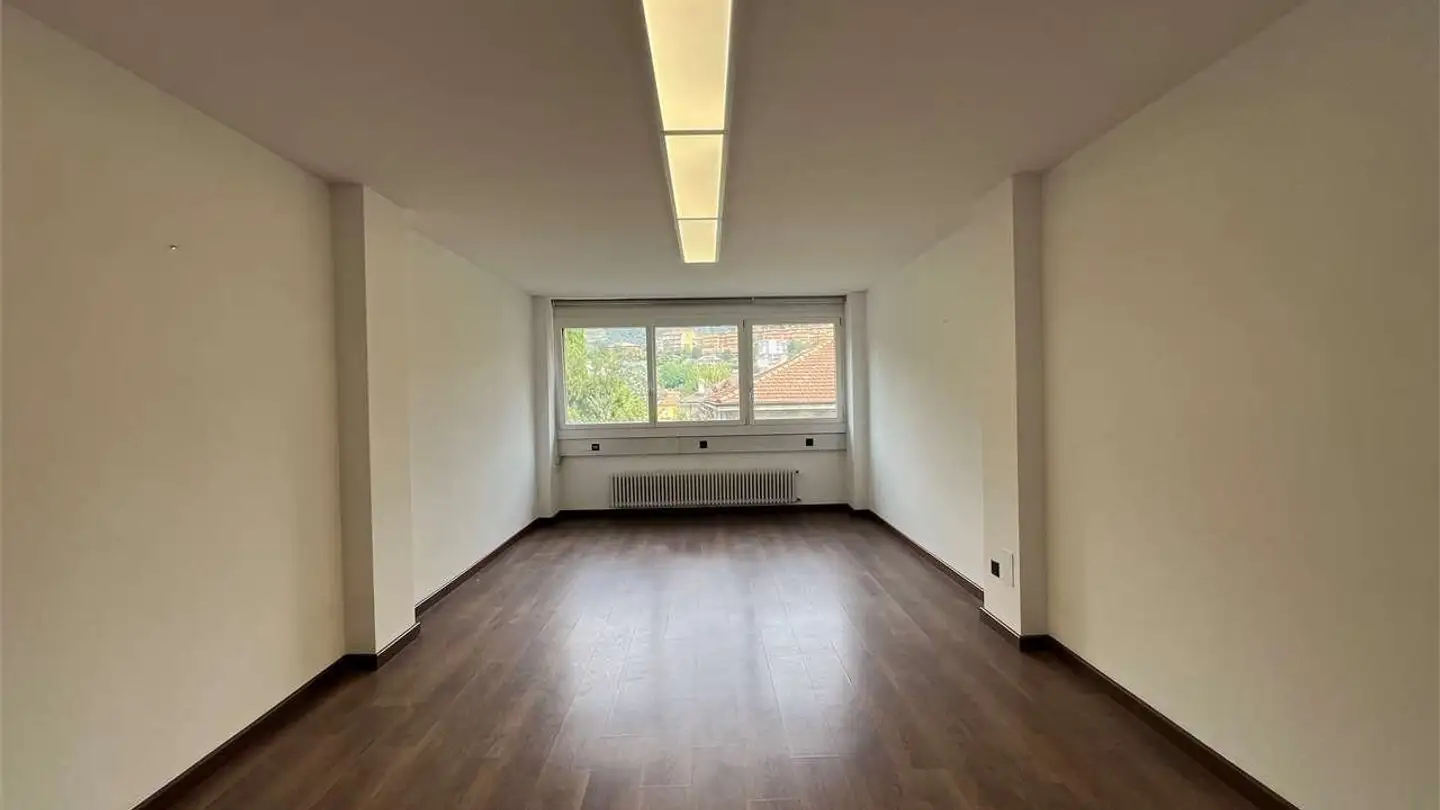 Spazio ufficio in affitto - Via Alessandro Volta 16, 6830 Chiasso - Foto 3