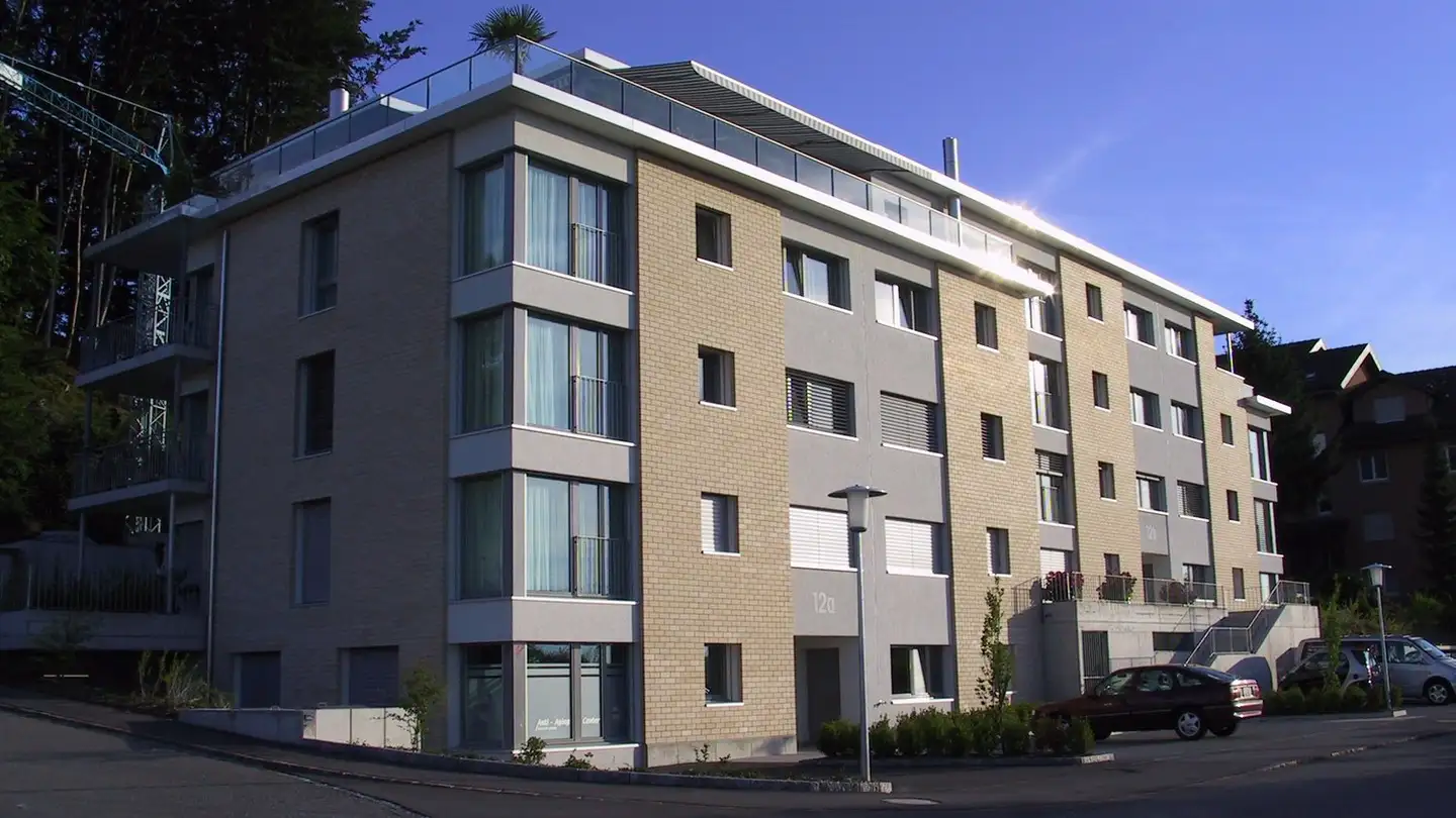 Tiefgaragenstellplatz mieten - Speerstrasse 12a, 8832 Wilen b. Wollerau