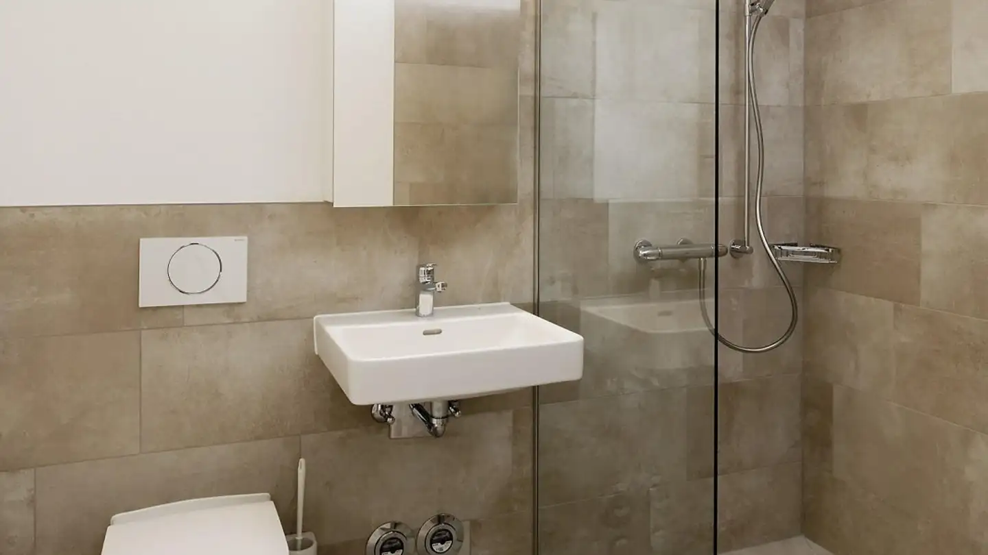 Apartment for rent - Axenstrasse 2, 6454 Flüelen - Photo 4