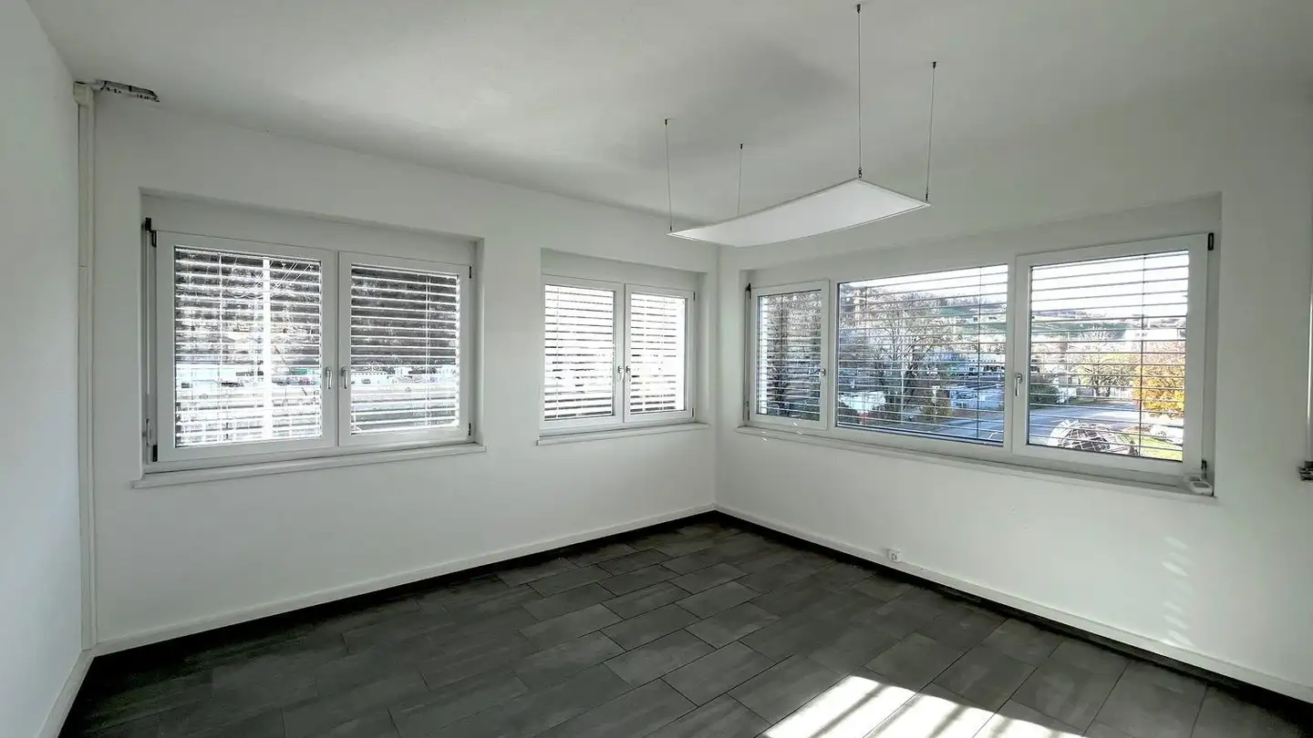 Kaufhaus mieten - Ringstrasse 1, 4415 Lausen - Foto 4
