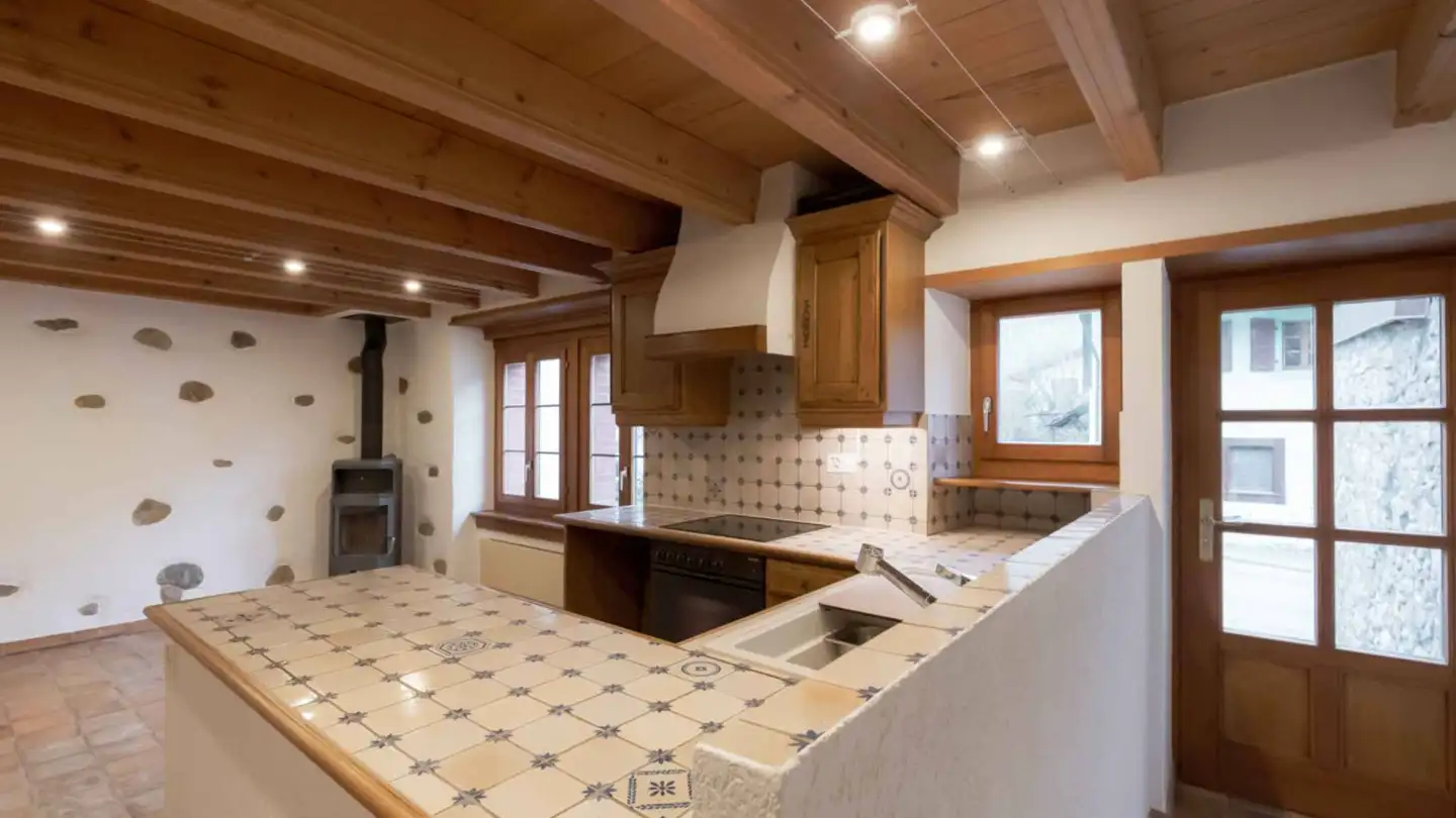 Single house for rent - 1182 Gilly