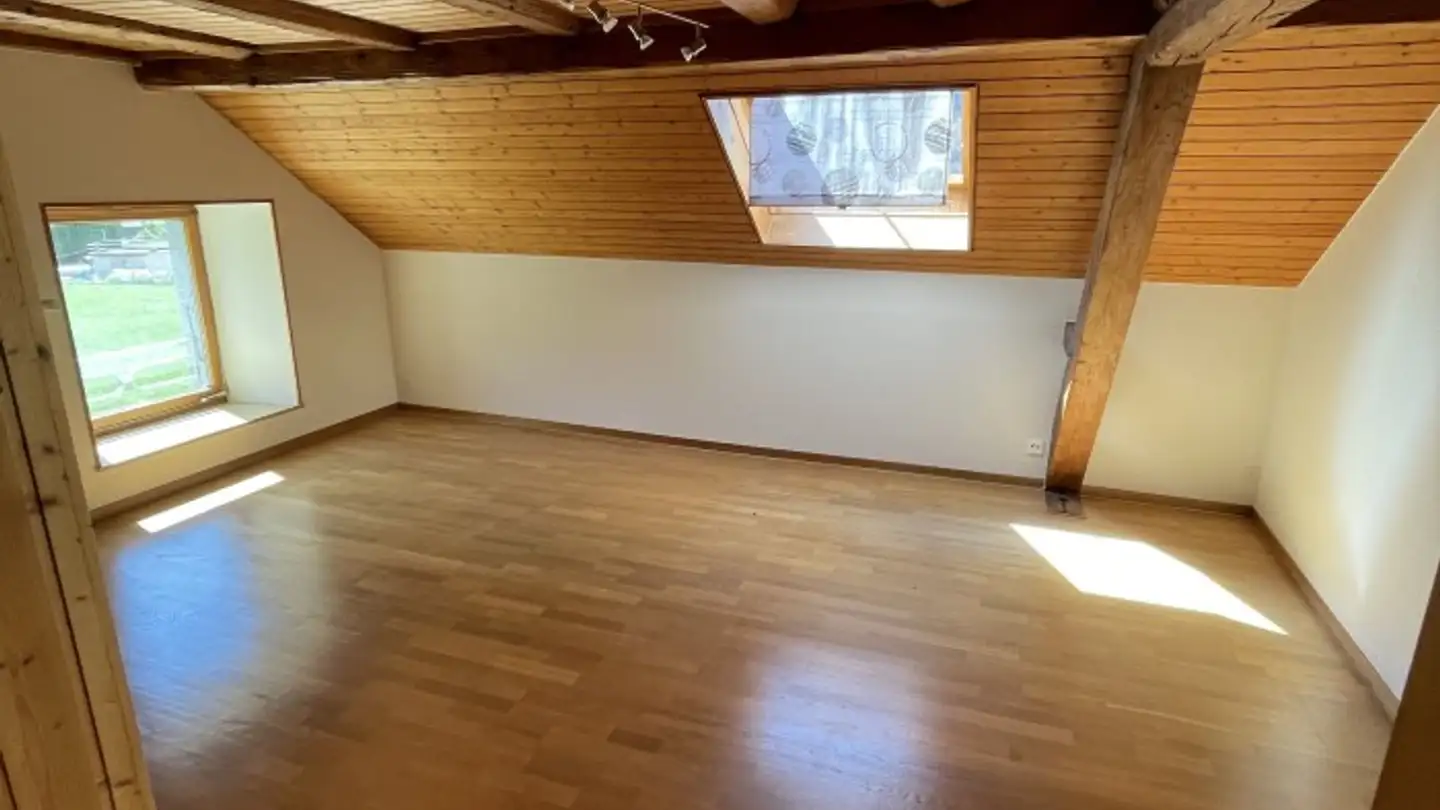 Attic flat for rent - Rue Du Furcil 17, 2103 Noiraigue - Photo 4