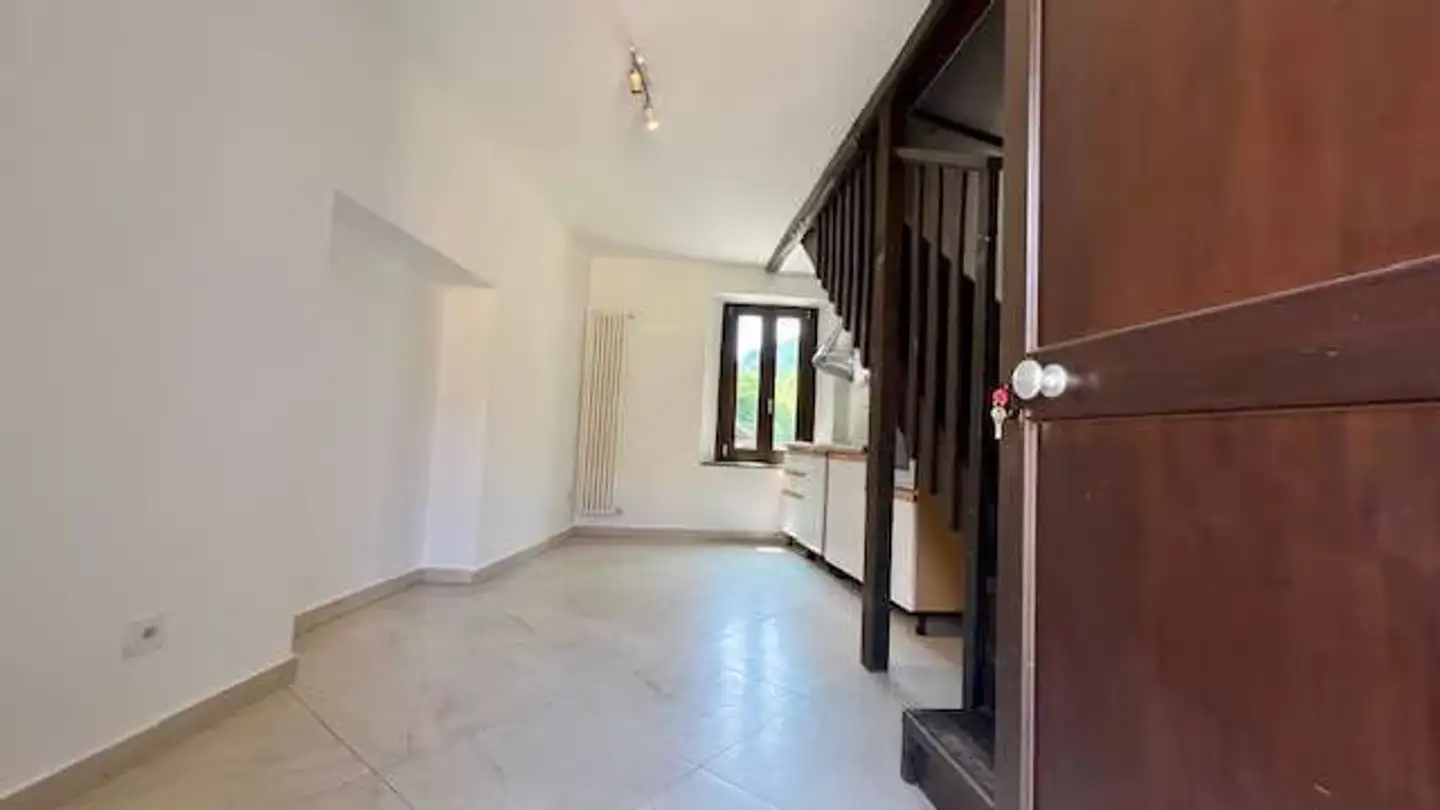 Single house for sale - 6927 Agra - Photo 3
