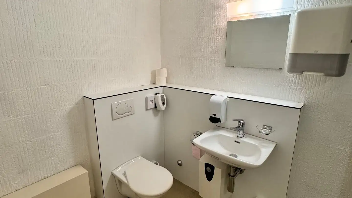 Commerciale in affitto - Winkelbüel 1, 6043 Adligenswil - Photo 3