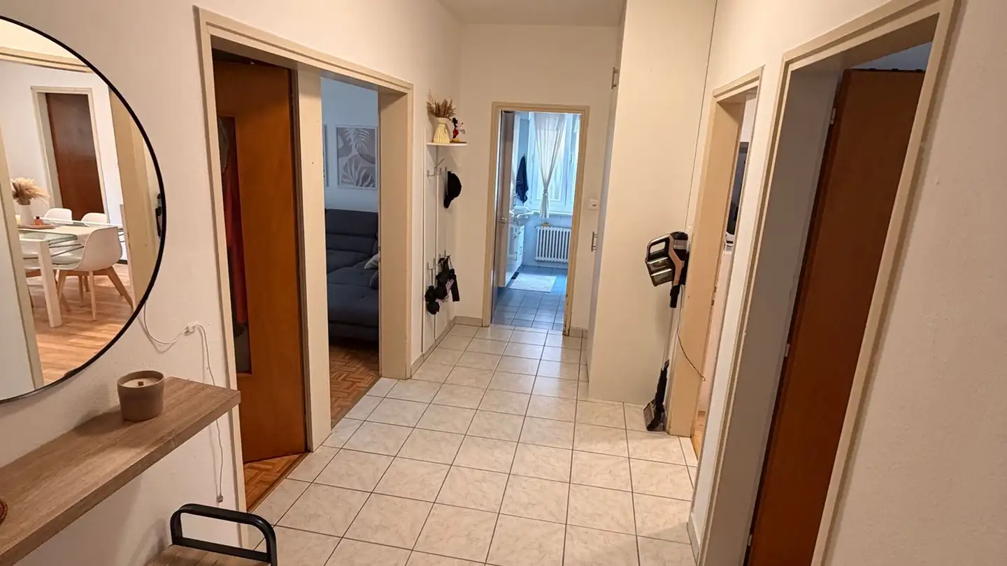 Apartment for rent - Via Pizzo Di Claro 17, 6500 Bellinzona - Photo 2