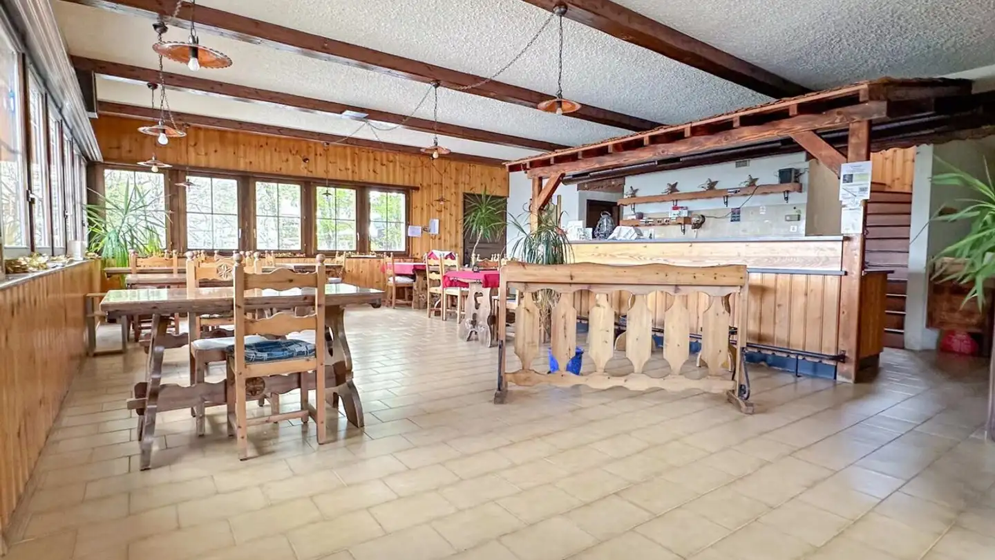 Shop for sale - 1955 Chamoson