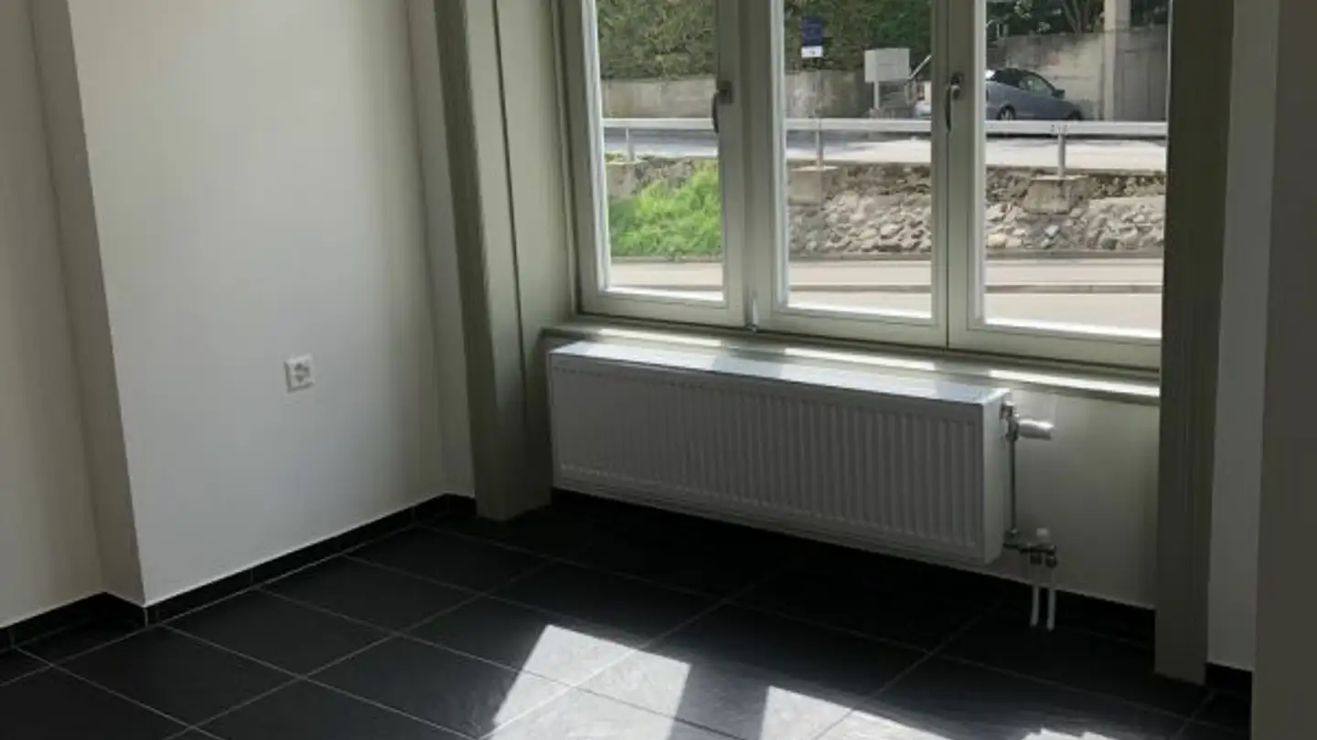Bureau à louer - Bahnhofstrasse 7, 8212 Neuhausen am Rheinfall - Photo 2