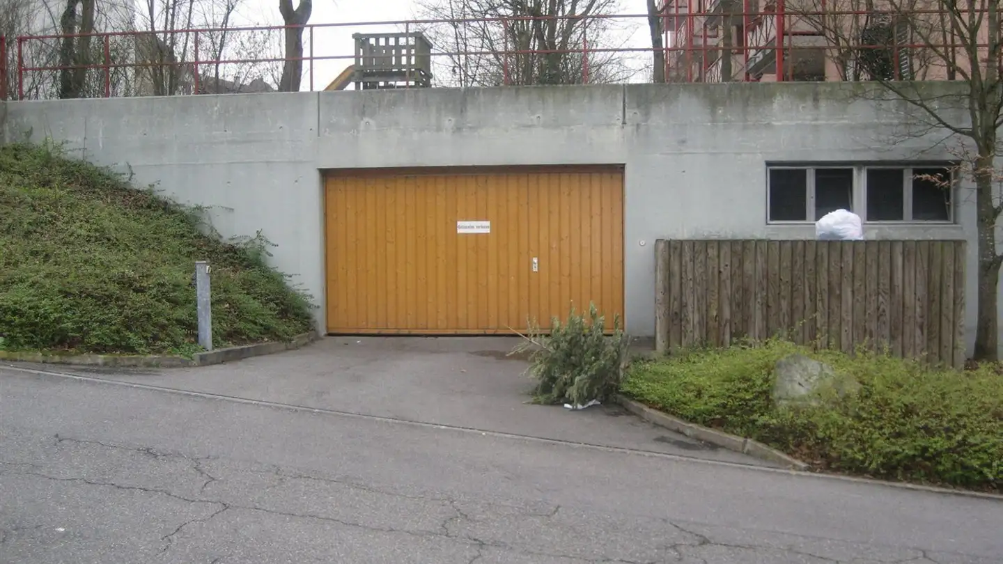 Outdoor parking space for rent - Isenlaufstrasse 2, 5620 Bremgarten AG