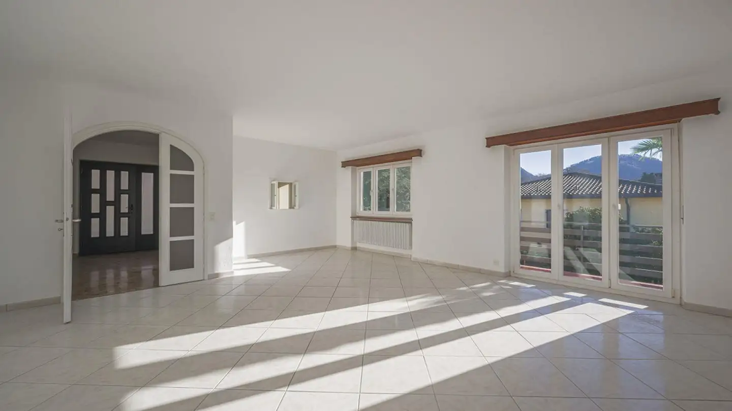 Apartment for rent - Via Cantonale, 6949 Comano - Photo 2