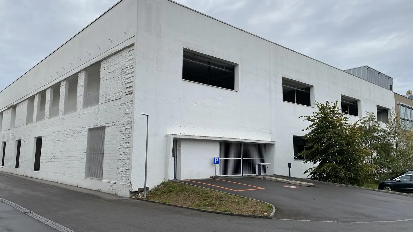 Covered parking space for rent - Spitzmattstrasse 6, 5210 Windisch