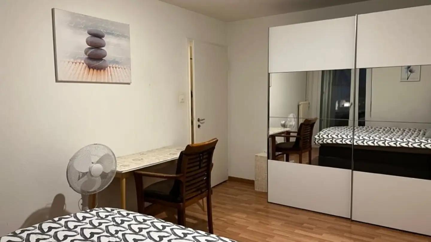 Furnished apartment for rent - Hirzenbachstrasse 60, 8051 Zürich - Photo 2