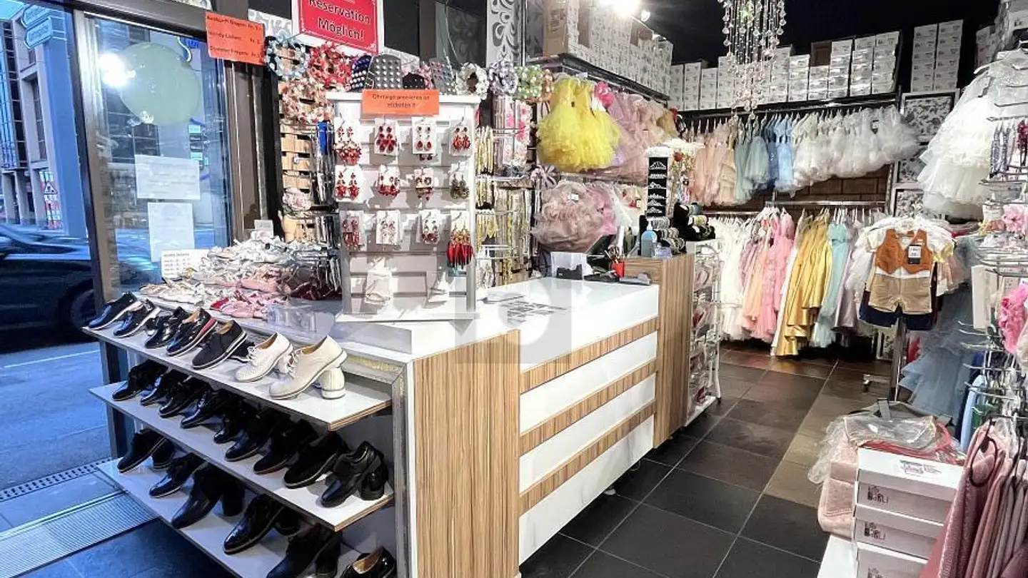 Magasin à louer - 8953 Dietikon