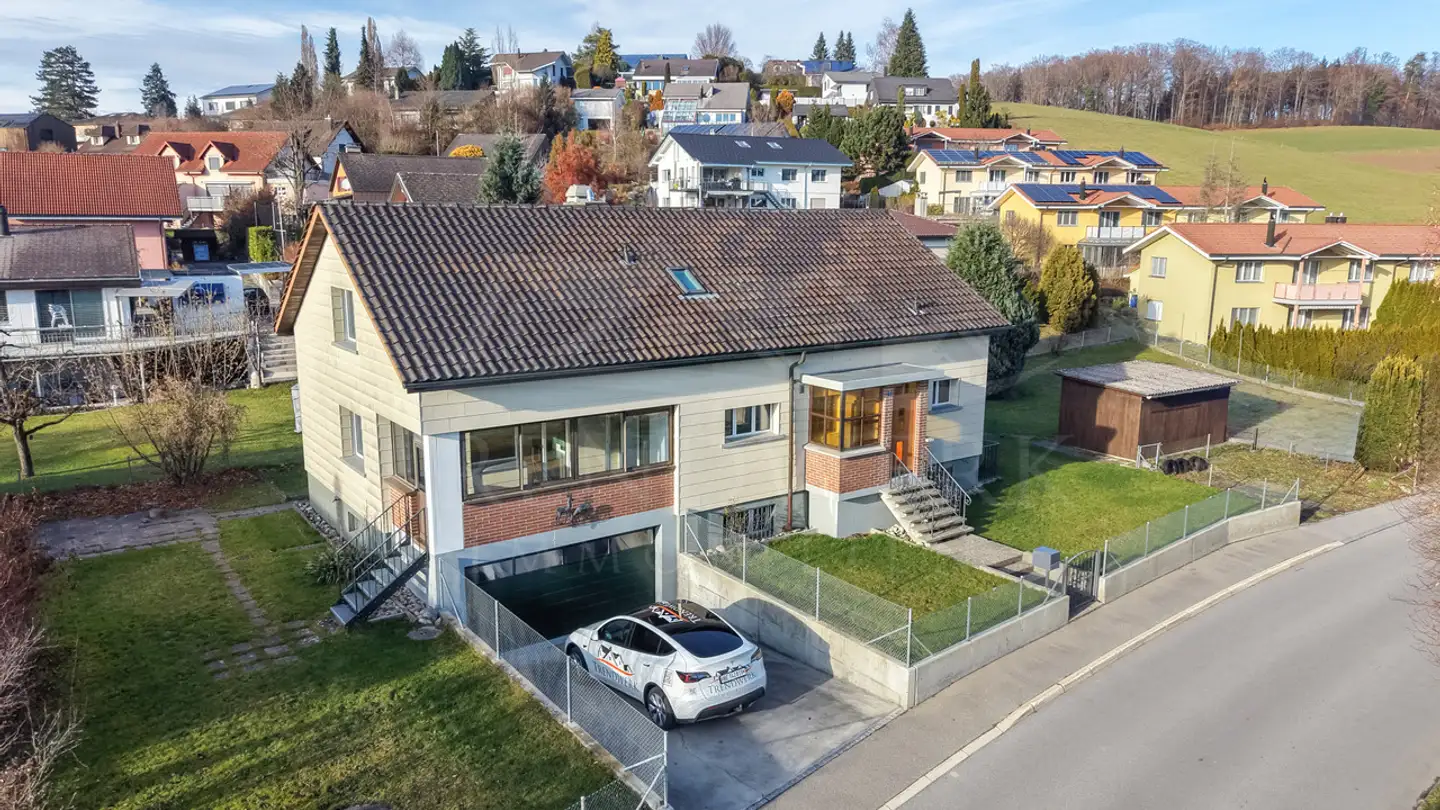 Single house for rent - Blattishusstrasse 5, 3182 Ueberstorf
