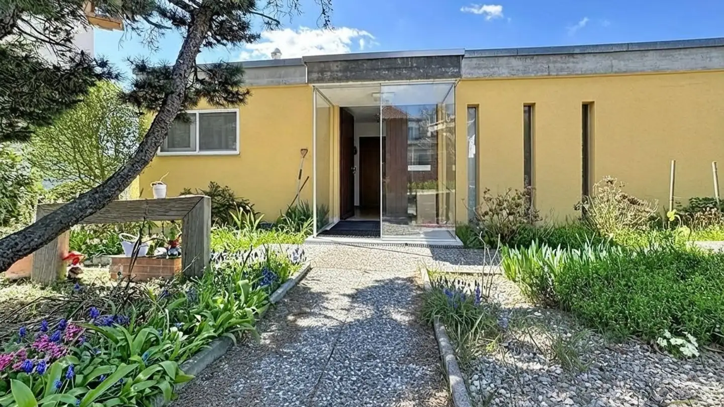 Single house for sale - 1723 Marly