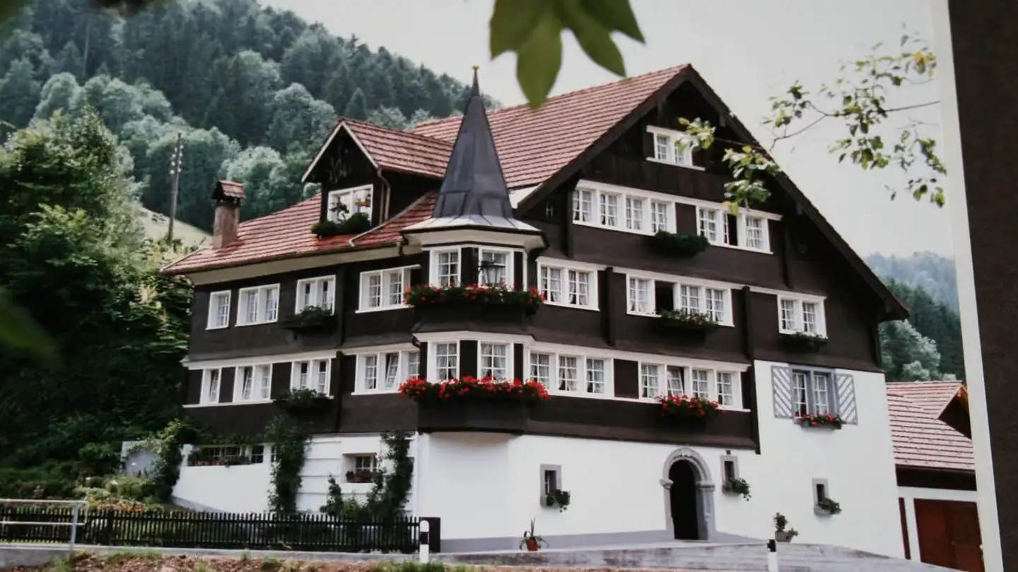 Wohnung mieten - Hofstettenstrasse 8, 9125 Brunnadern