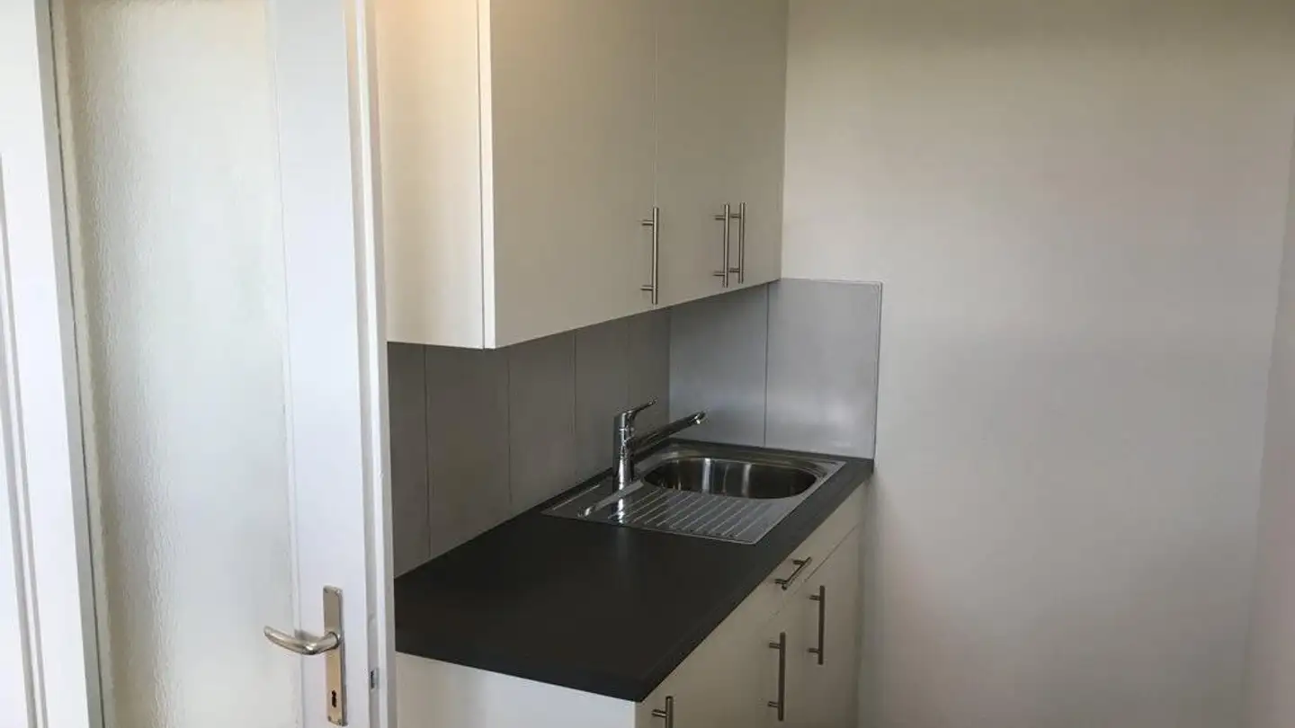 Appartement à louer - Avenue Pierre-De-Savoie 72, 1400 Yverdon-les-Bains - Photo 3