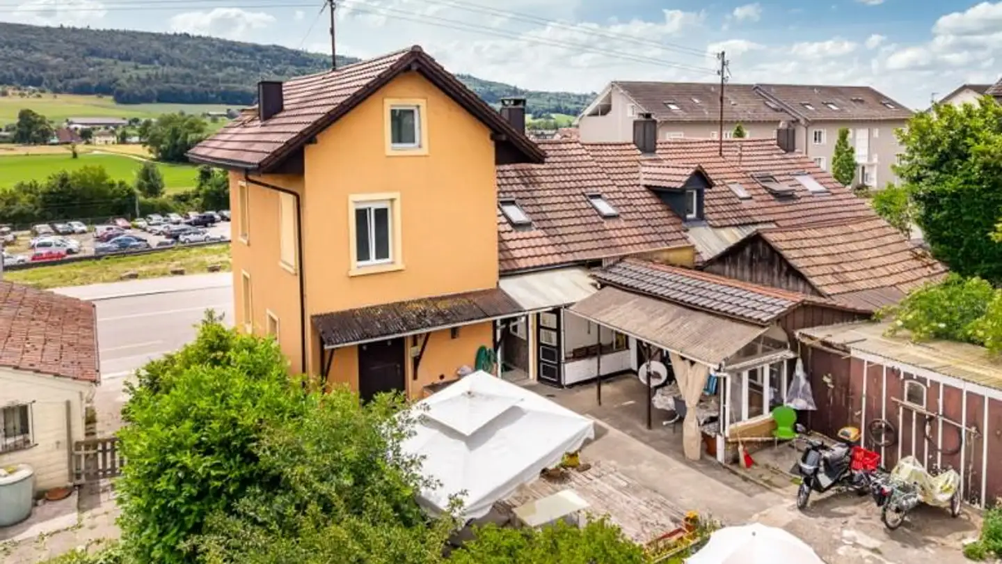 Casa bifamiliare in vendita - Dorfstrasse 165, 4612 Wangen b. Olten