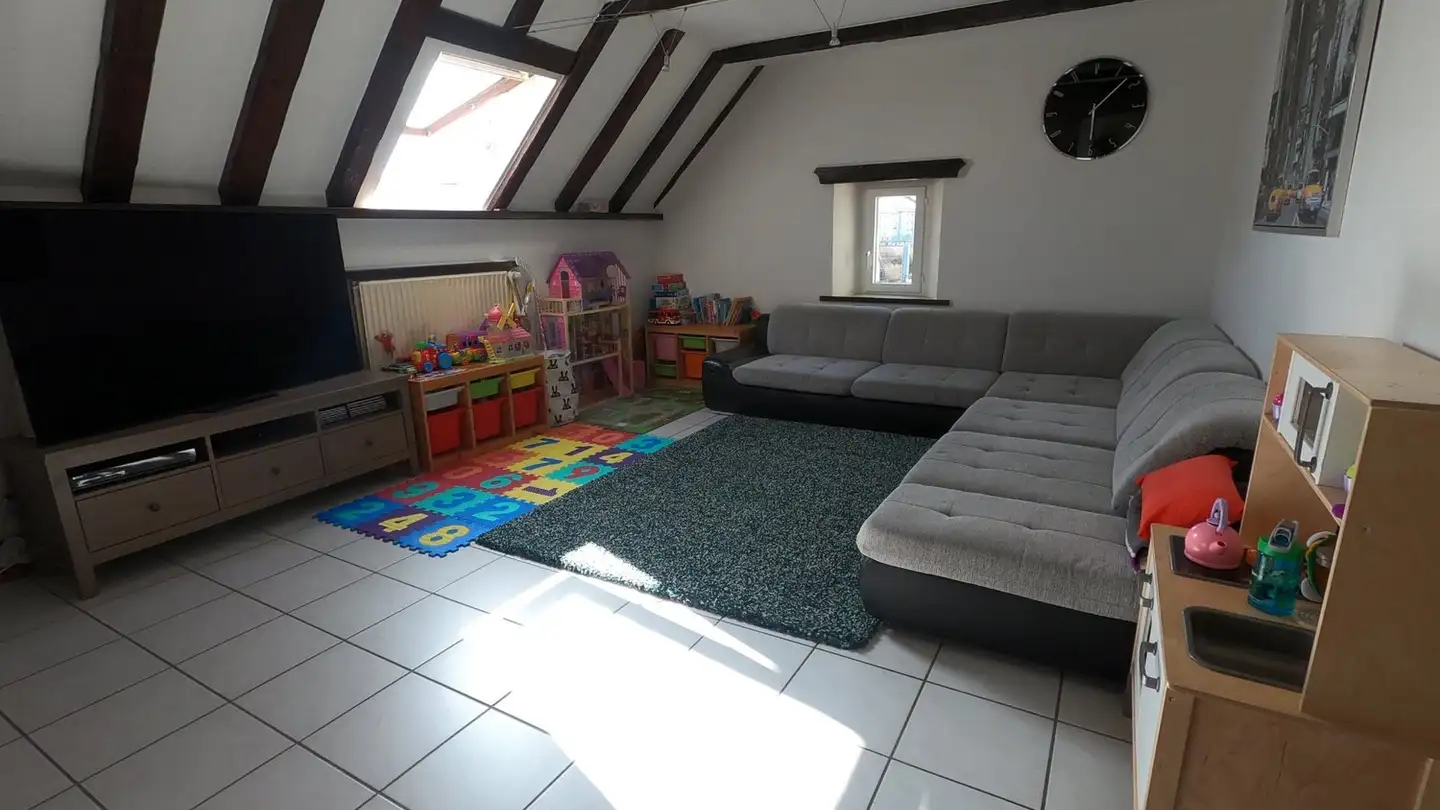 Apartment for rent - Rue De La Gare 12, 2350 Saignelégier - Photo 3